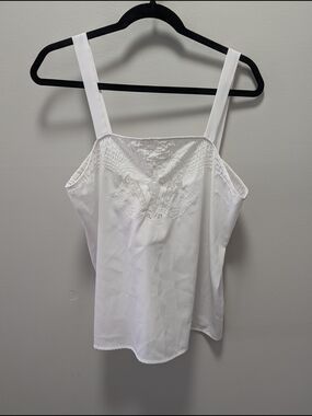 Vtg Chagall Embroidered Tank